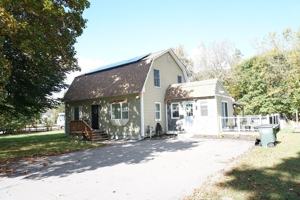 featured image of 8 New Fitchburg Rd