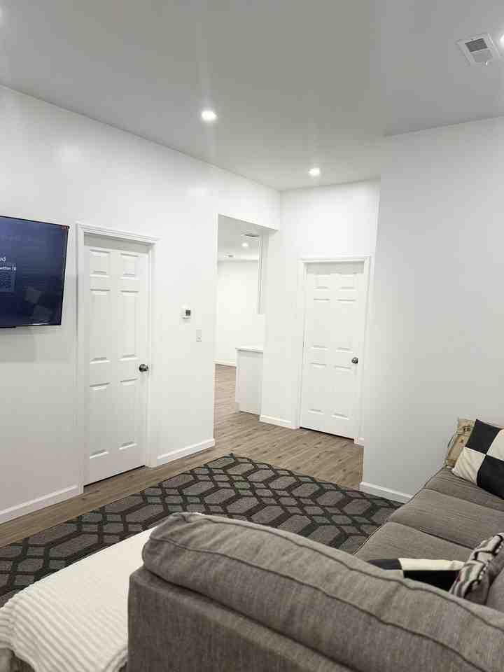 Mcalpin Ter - Photo 5 of 19