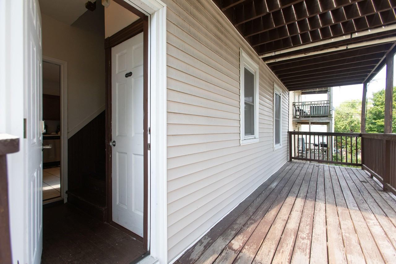 Dakota St - Photo 4 of 10