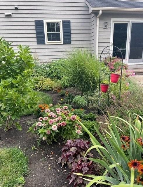 1099 W Jefferson Ave - Photo 6 of 19