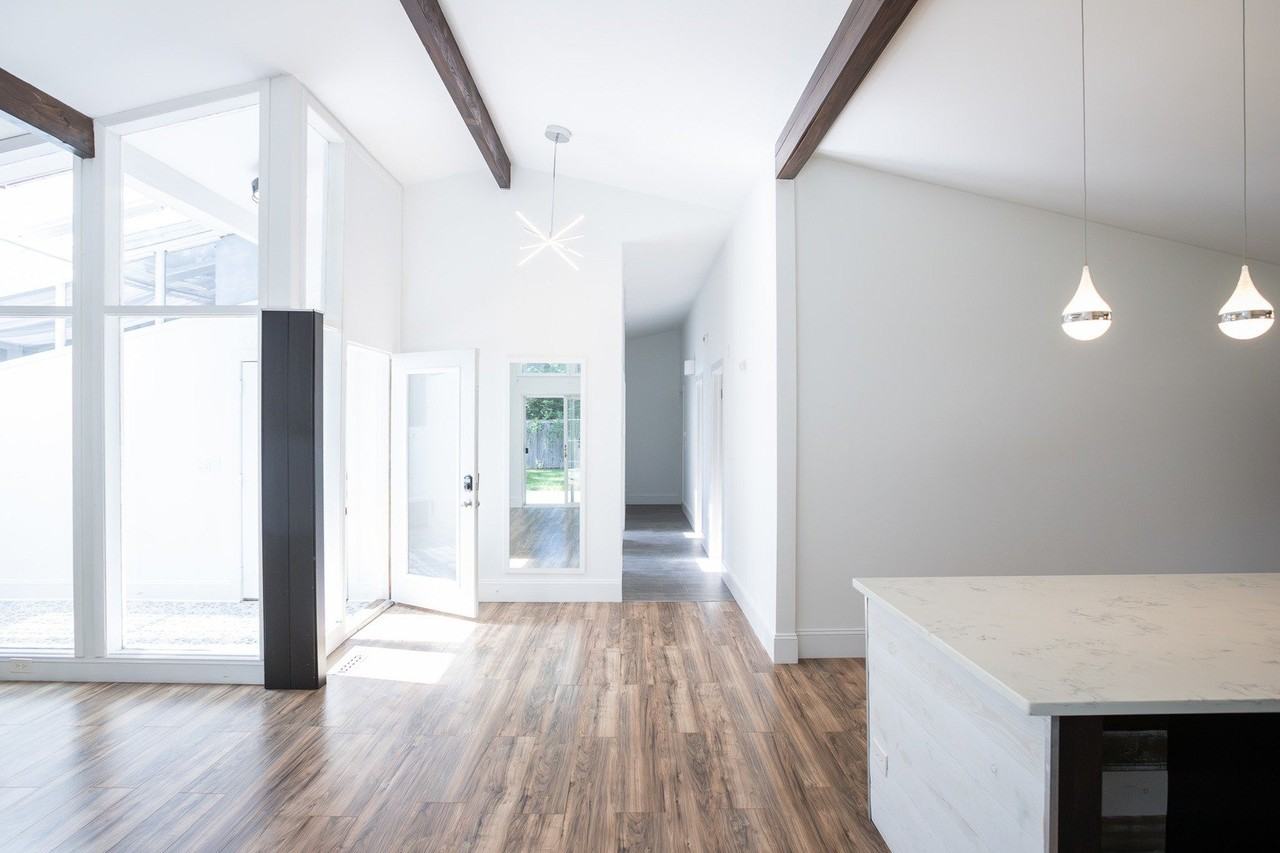 523 Green Bay Rd - Photo 4 of 19