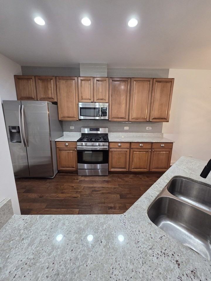 4266 Savoy Ln #0 - Photo 6 of 24