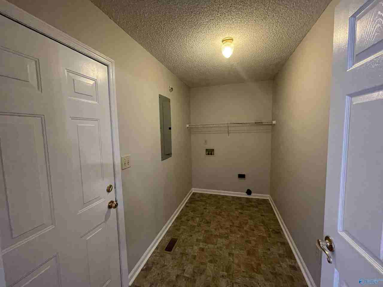 100 Medicine Bend Ct - Photo 7 of 20