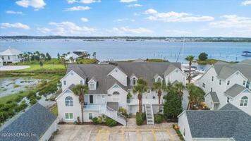 featured image of 332 Village Dr Unit E #E