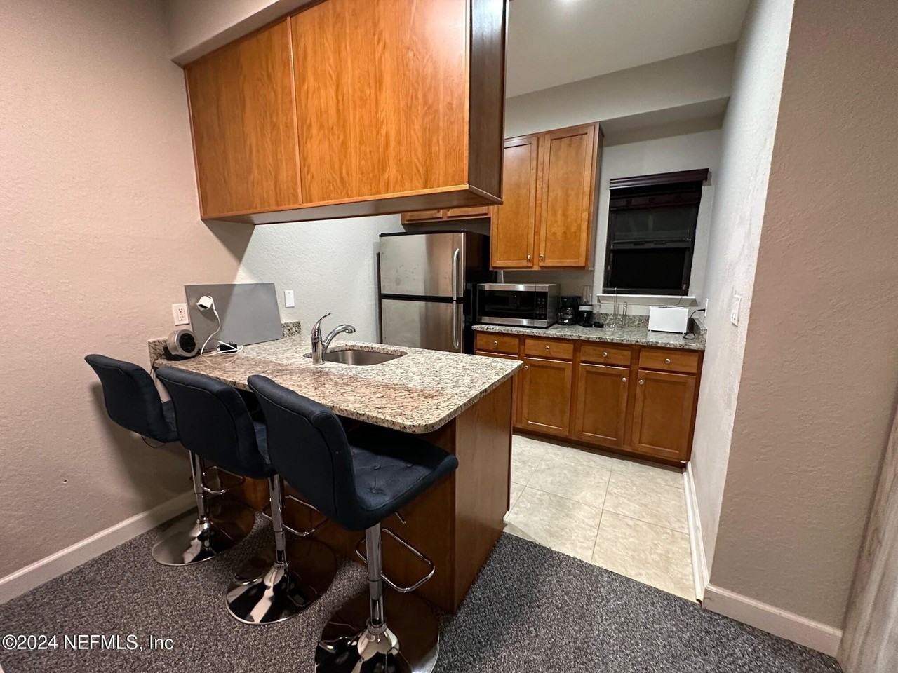 634 Market St - Photo 4 of 8