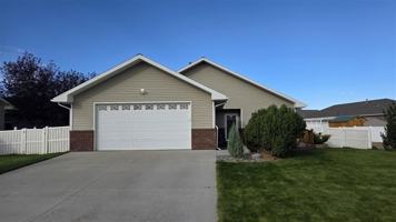 featured image of 913 34th St