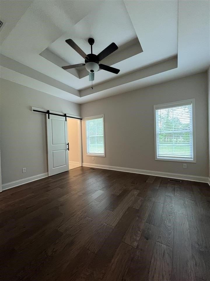 1065 County House Ln - Photo 5 of 10