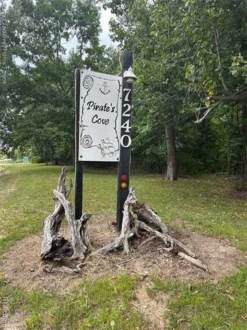 7226 Lakeshore Rd - Photo 2 of 50