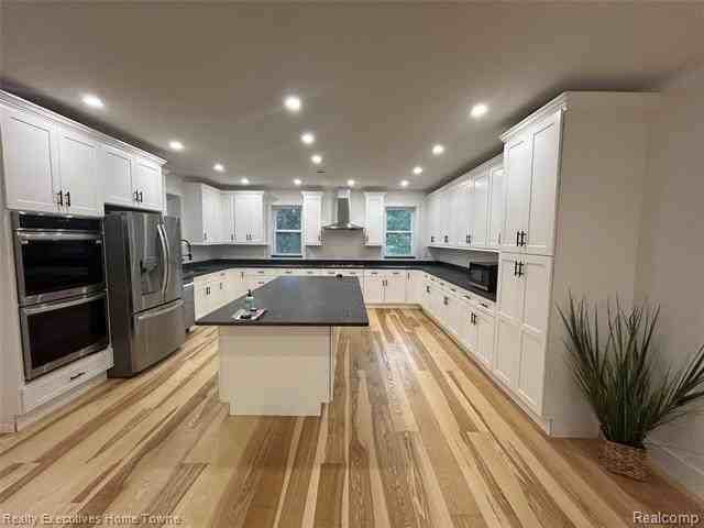 7226 Lakeshore Rd - Photo 6 of 50