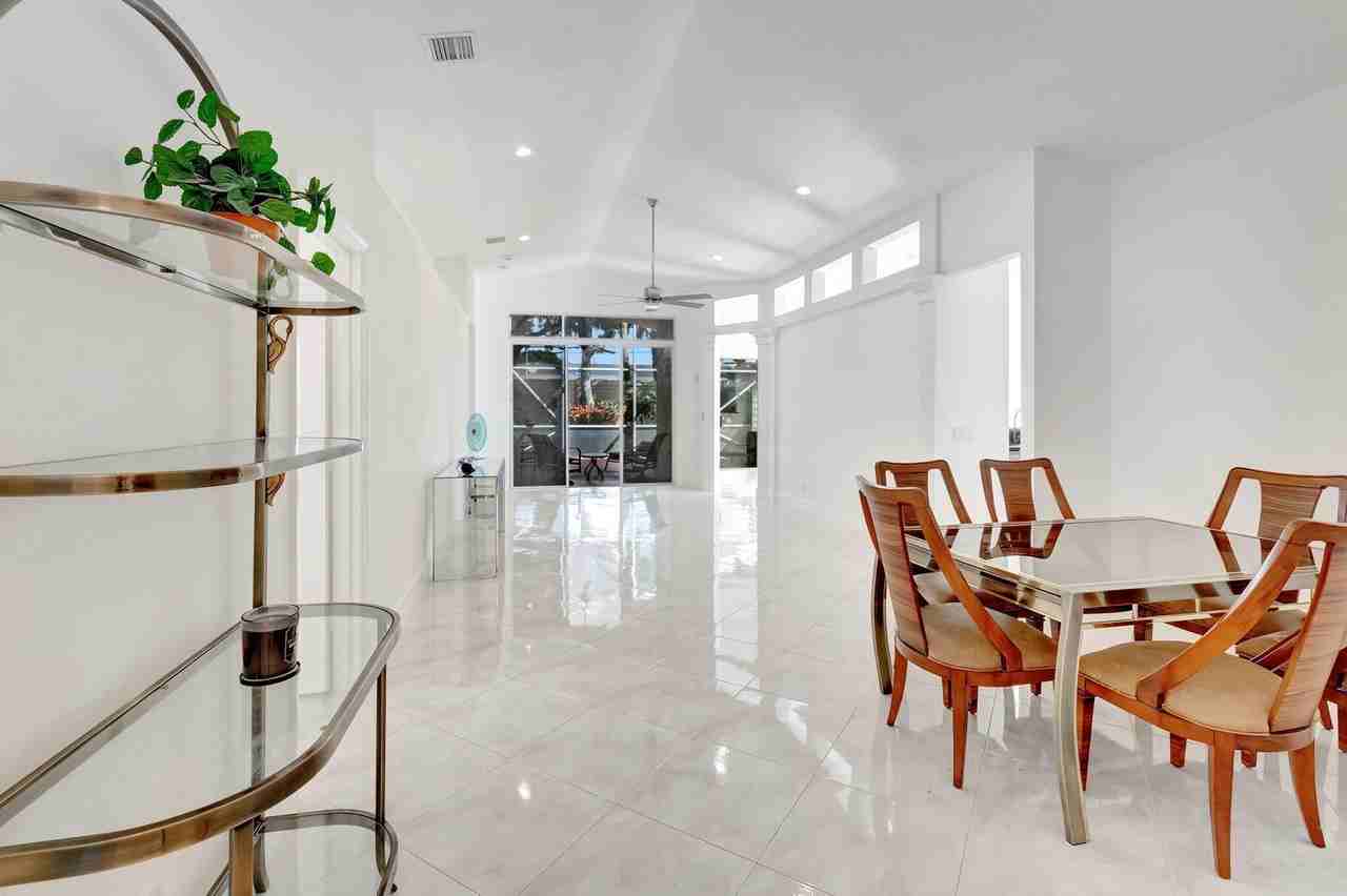 11752 Dove Hollow Ave - Photo 5 of 50