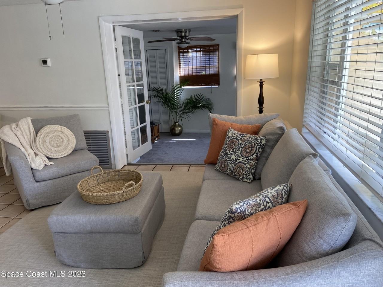 114 Delespine St - Photo 4 of 28