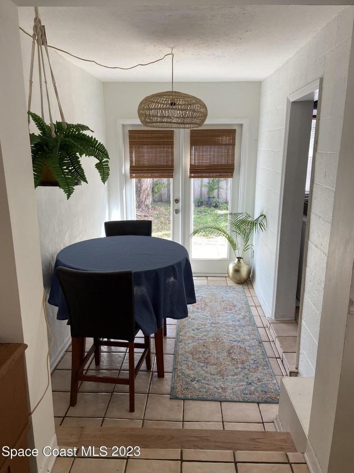 114 Delespine St - Photo 5 of 28