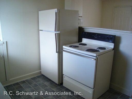 2003 Lyons - Photo 2 of 6