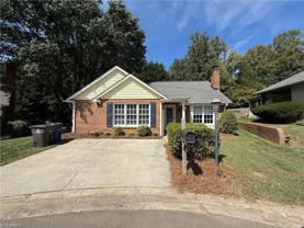 815 Meadowstone Dr - Photo 1 of 1