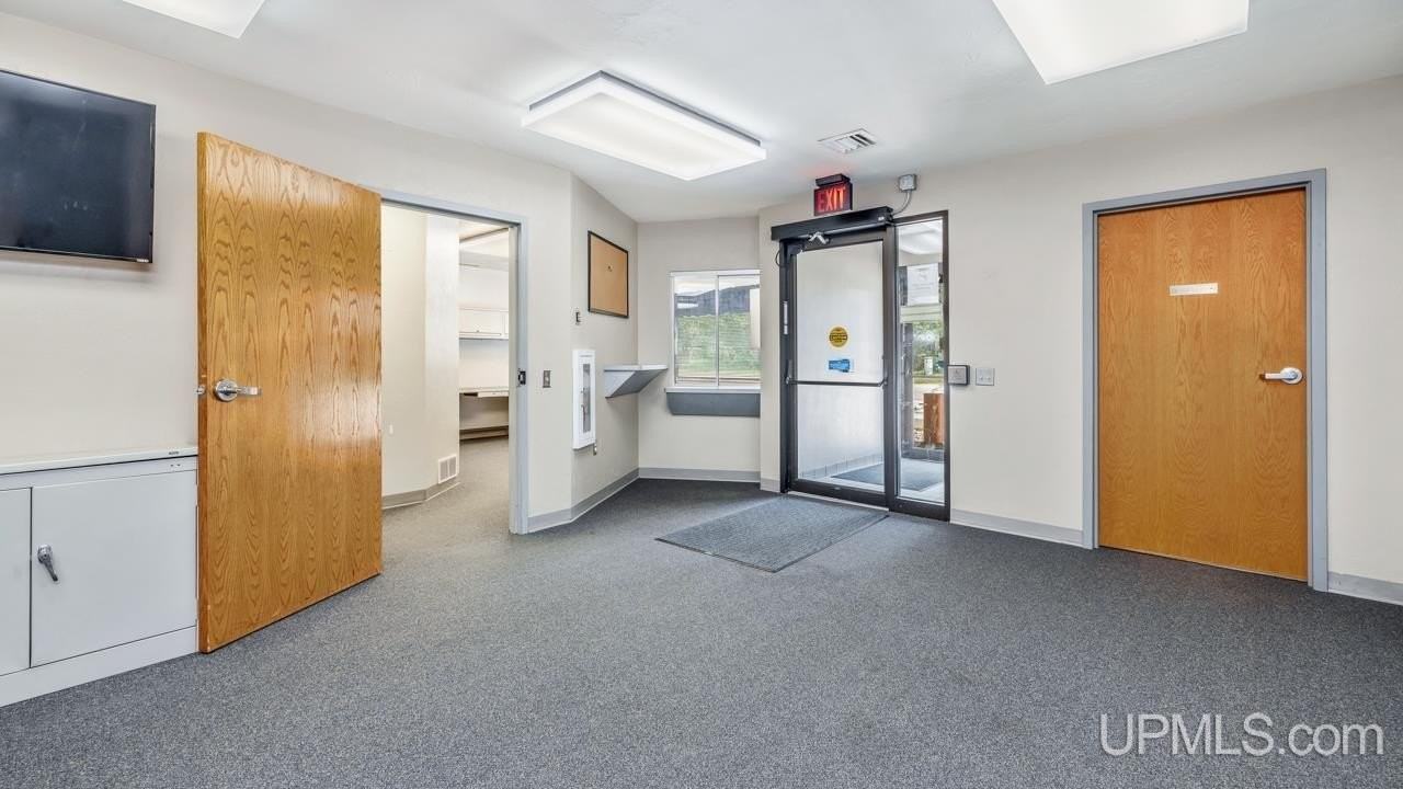 1201 Jackson St - Photo 2 of 28