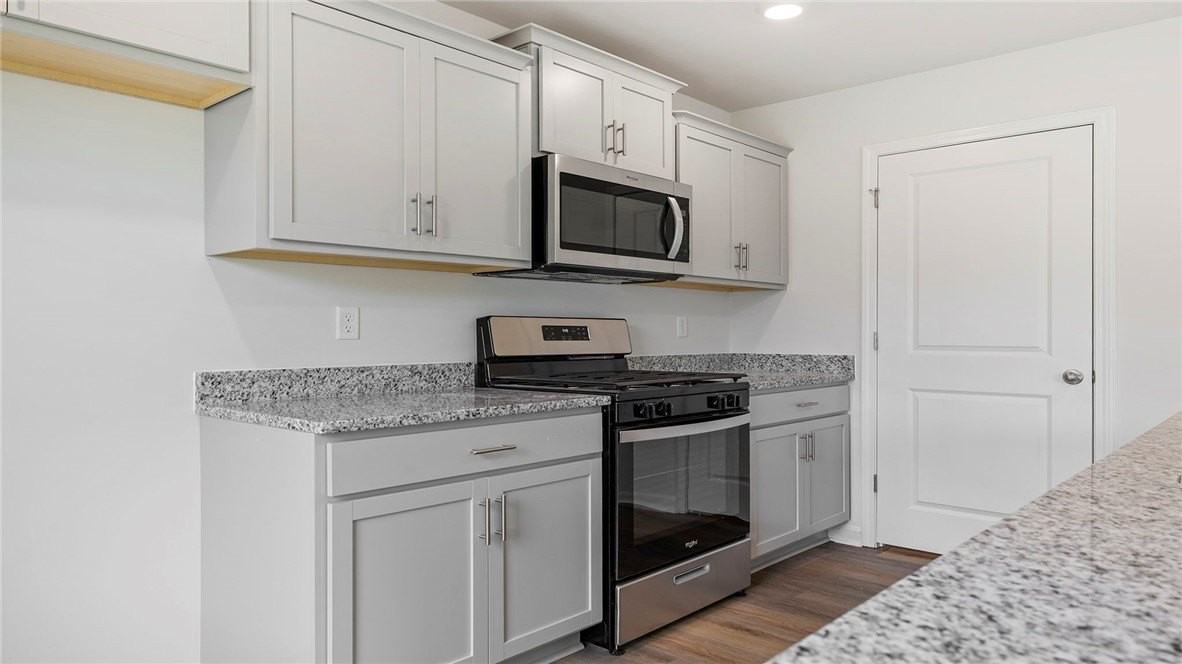 113 Cascade Ln - Photo 4 of 8