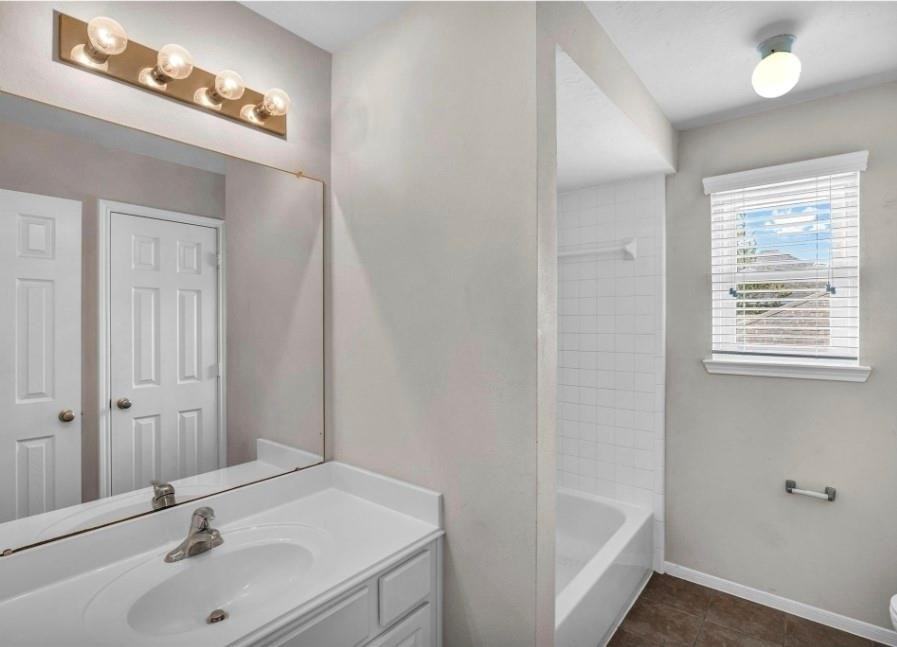 4507 Bridgestone Point Drive - Photo 6 of 20