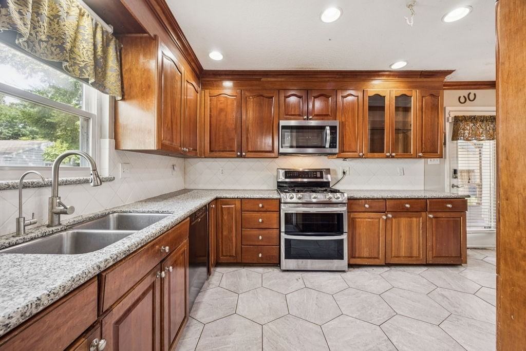 4387 Harvest Ln - Photo 7 of 22