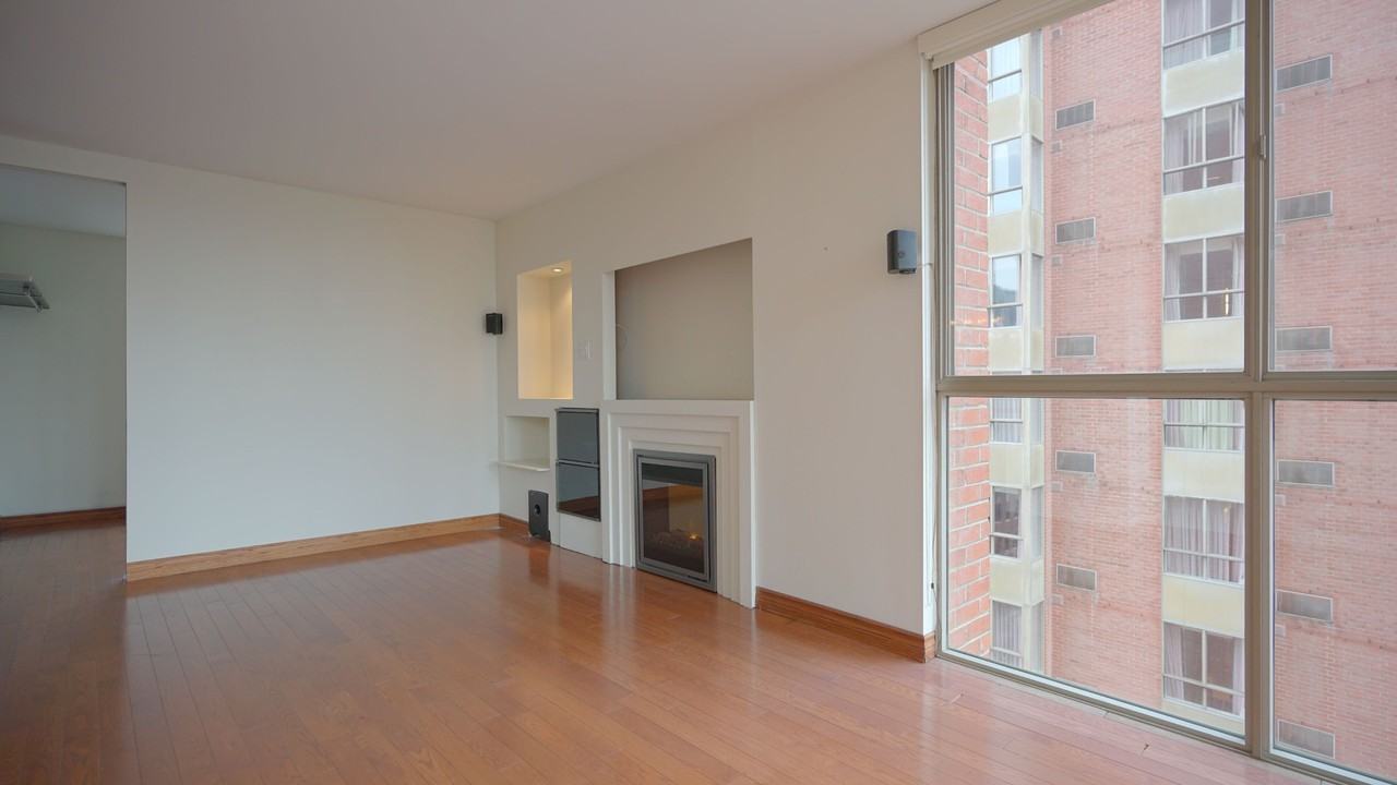 95 St James Square #801 - Photo 3 of 11