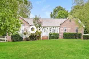 405 Brookview Dr - Photo 1 of 1