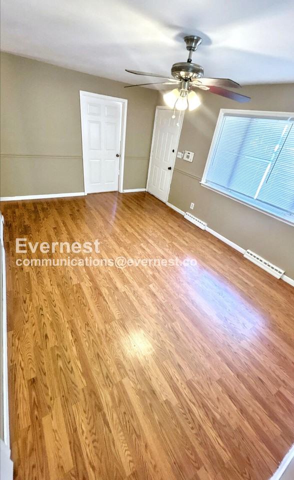 1124 Rhea Ave - Photo 3 of 25