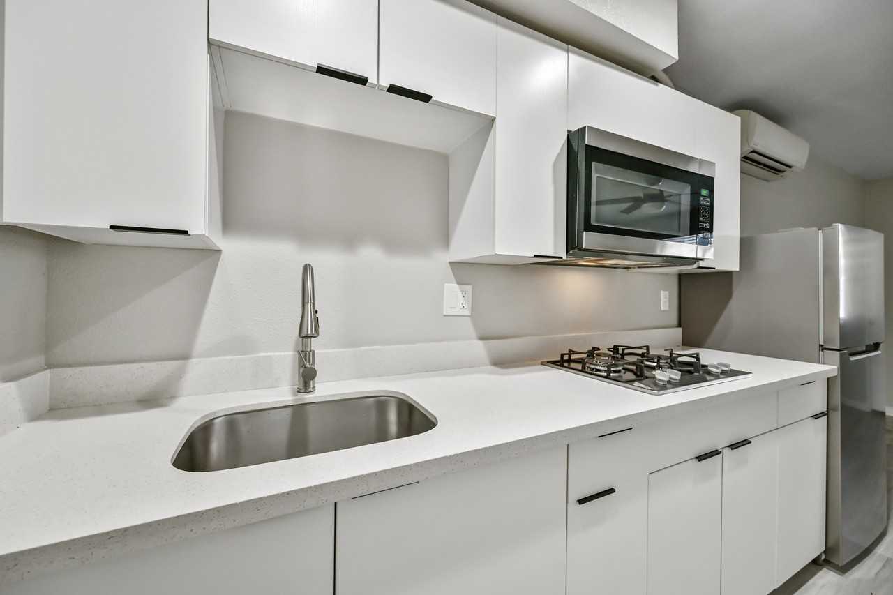 3025 North 32nd Street #21 - Photo 7 of 22