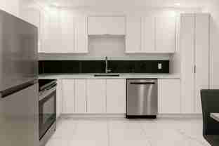 495 4e Avenue - Photo 1 of 1