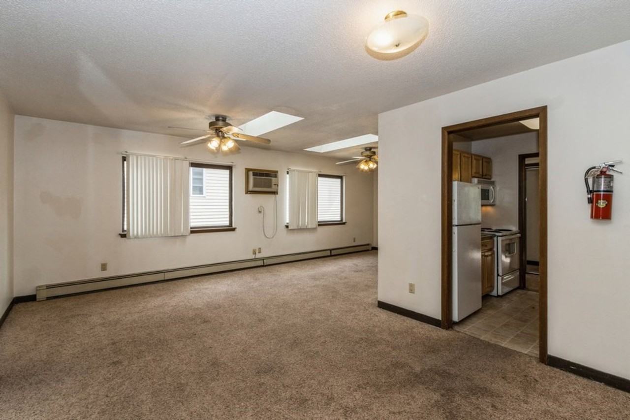 434 S. Johnson St - Photo 3 of 20