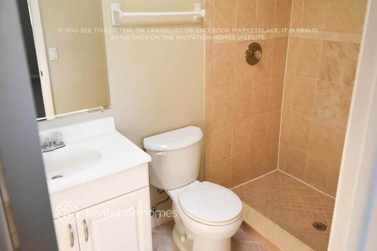 931 Sw 35th St - Photo 5 of 6