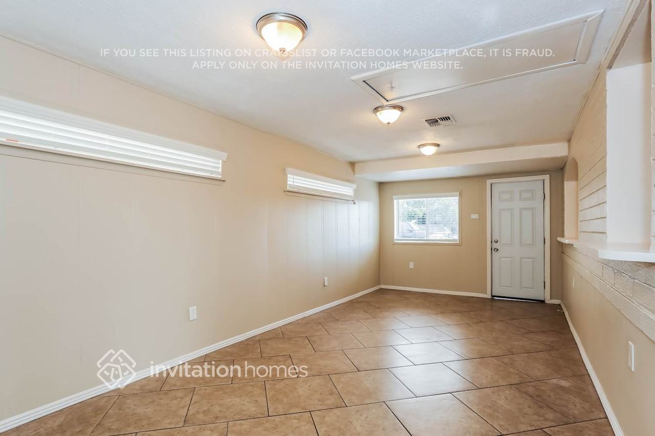 670 East Buffalo Street - Photo 3 of 17