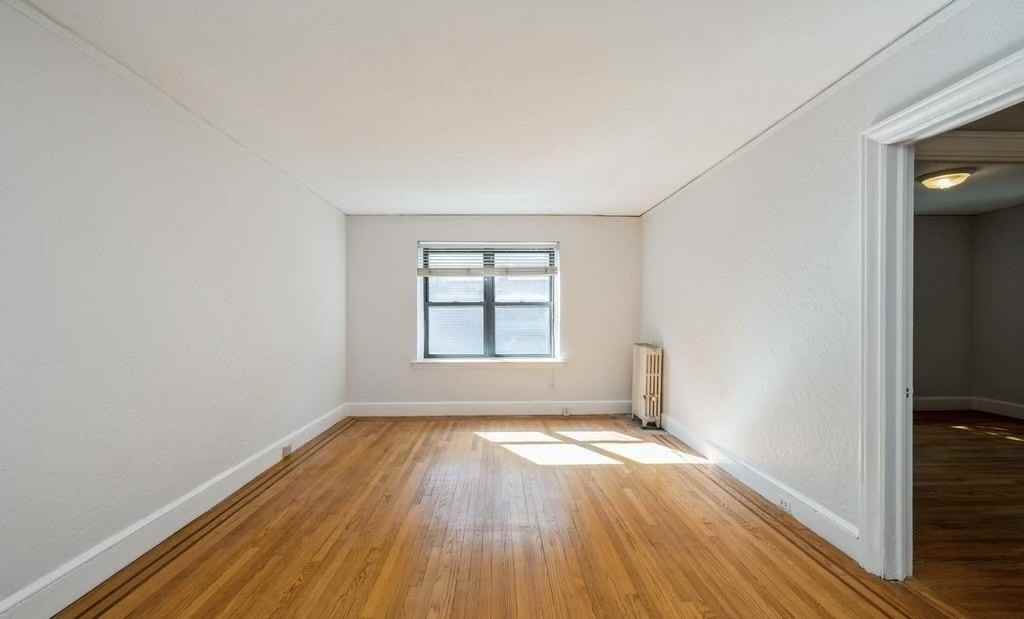 6 Parkway Street 4 - Photo 3 of 8