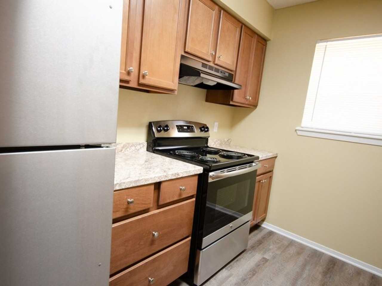 Parkside Apartments - Photo 7 of 16