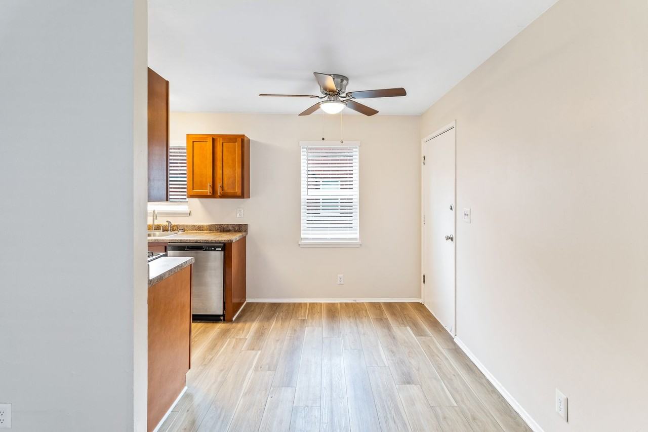 Germantown Village Apartments - Photo 6 of 18