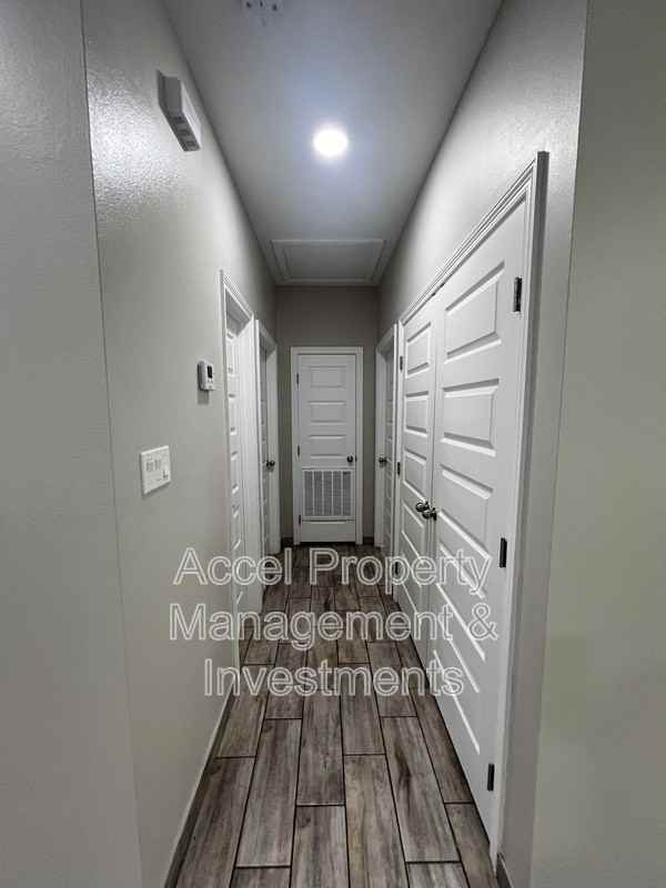 1327 W Garfield Ave #2 - Photo 5 of 13