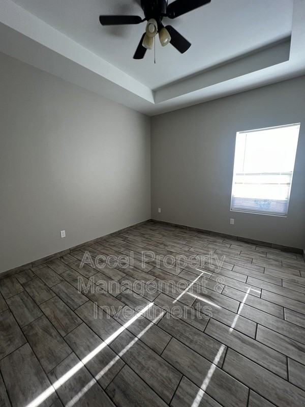 1327 W Garfield Ave #2 - Photo 6 of 13