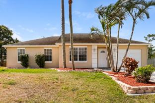 1576 Sw Pitts Ave - Photo 1 of 1