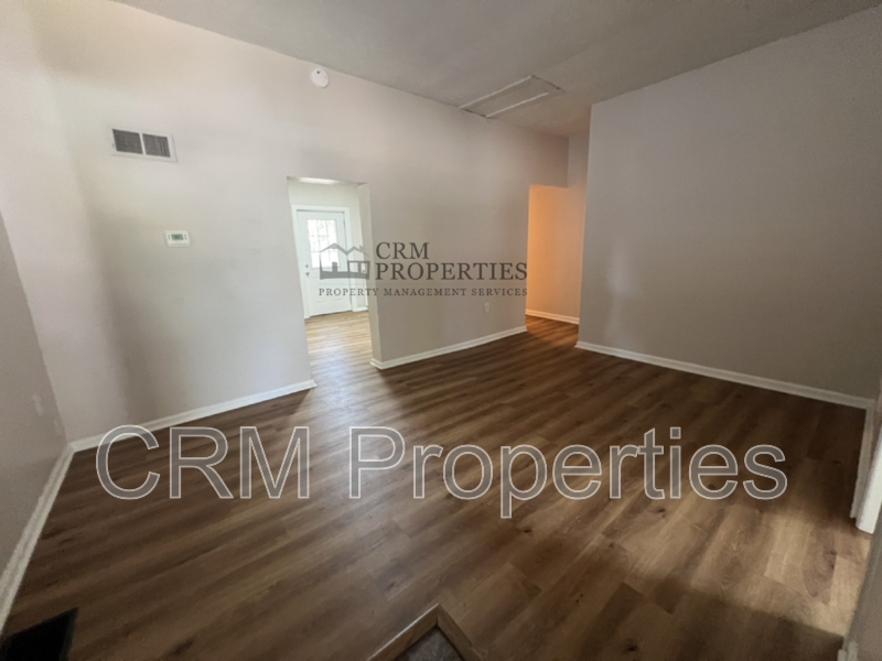 1329 North Wabash Avenue - Photo 3 of 27