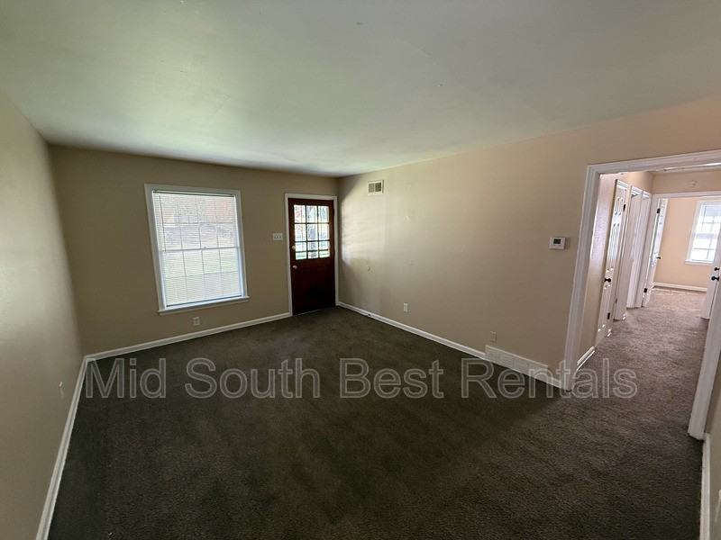 3591 Bigelow Street - Photo 2 of 8