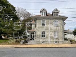 featured image of 319 S 2nd St