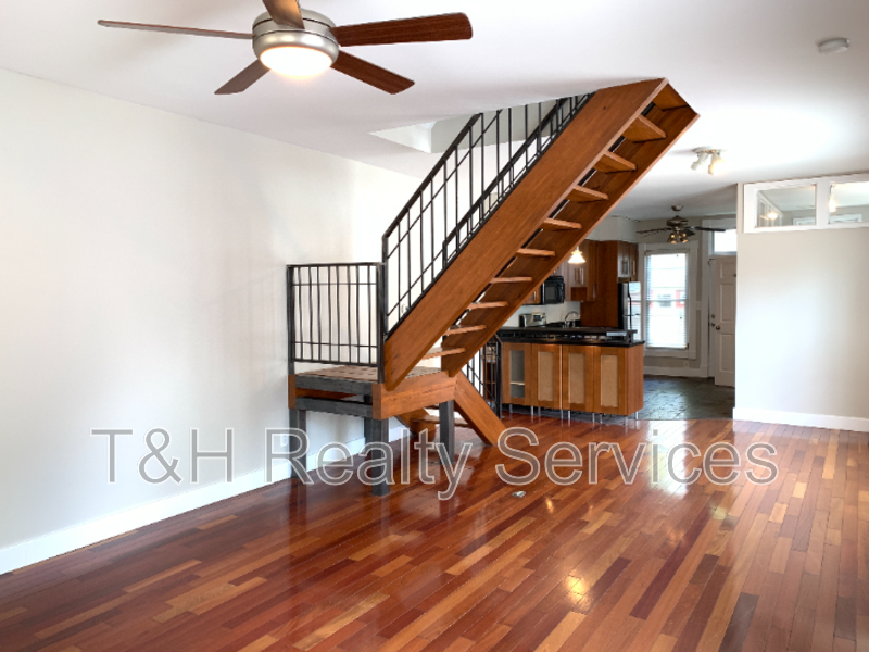 1820 East 12th Street - Photo 3 of 24