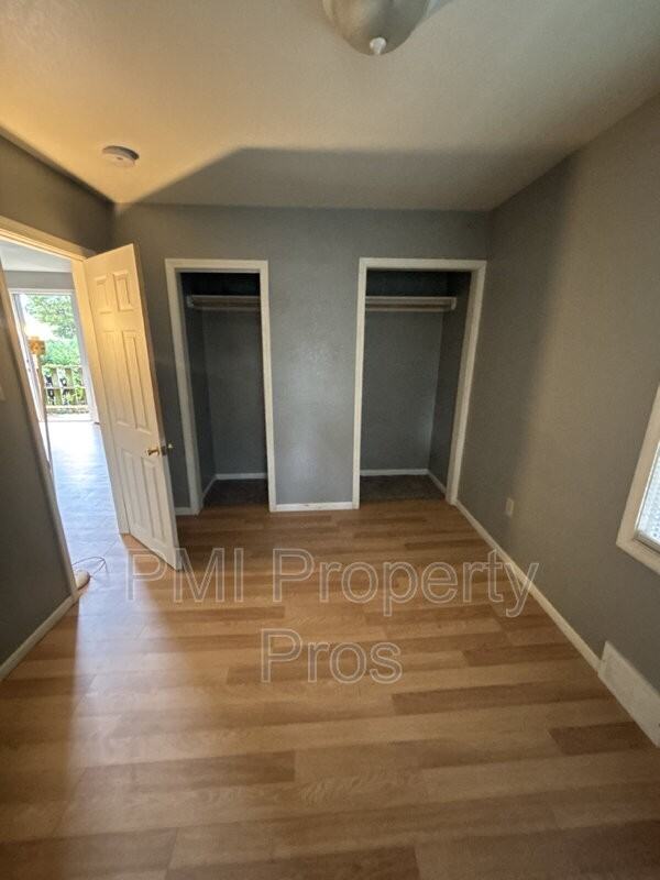 6712 W Villard Ave - Photo 2 of 10