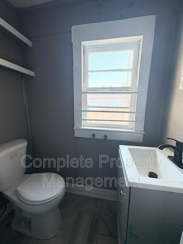 3533 Jefferson Ave Sw - Photo 7 of 13