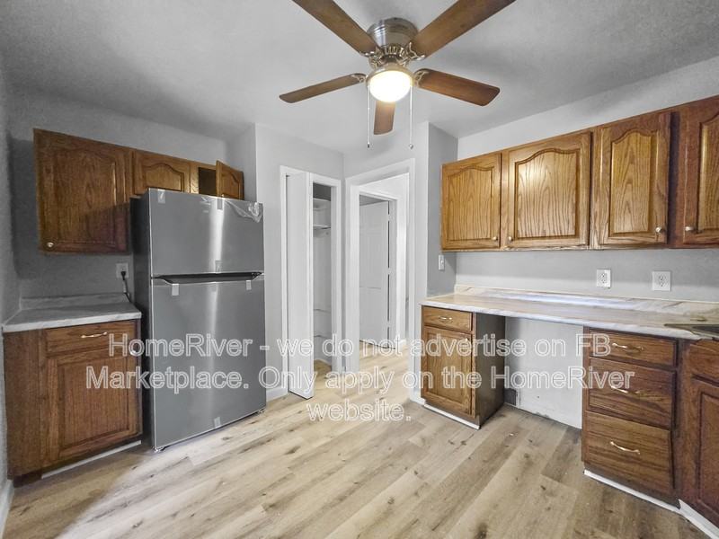 433 Mellon St - Photo 6 of 21