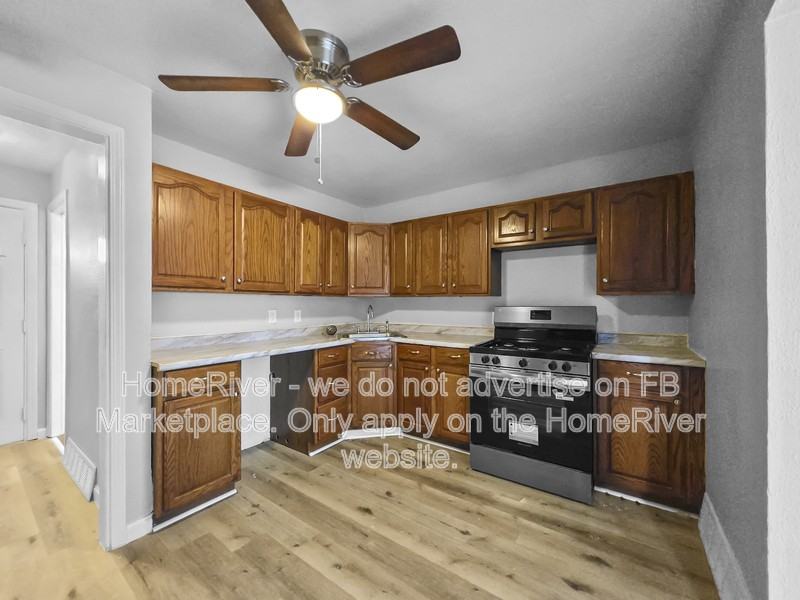 433 Mellon St - Photo 7 of 21