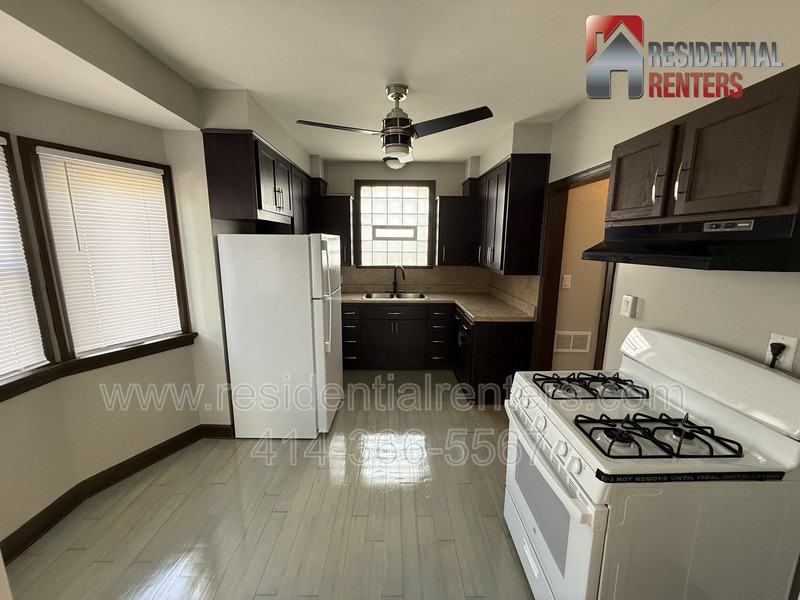 3914 W Hampton Ave #SFH - Photo 2 of 12