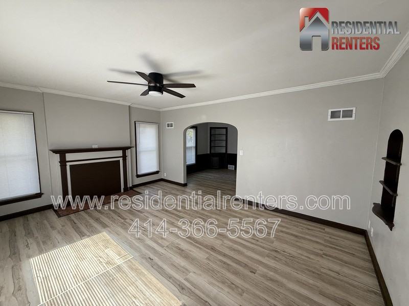 3914 W Hampton Ave #SFH - Photo 4 of 12