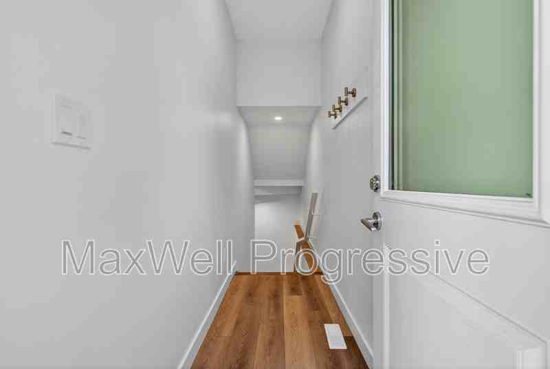 7724 Avenue #BS - Photo 2 of 27