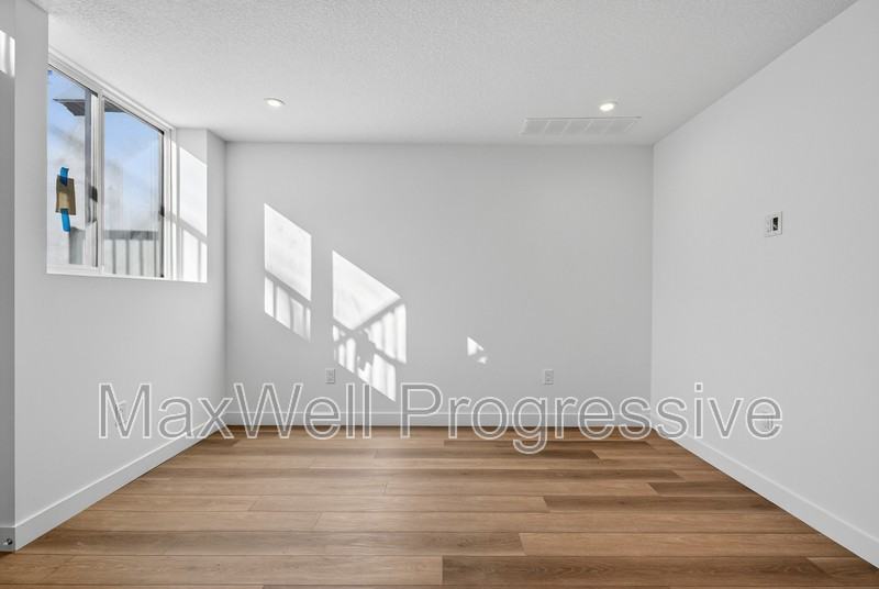 11113 51 St Nw #BS - Photo 7 of 22