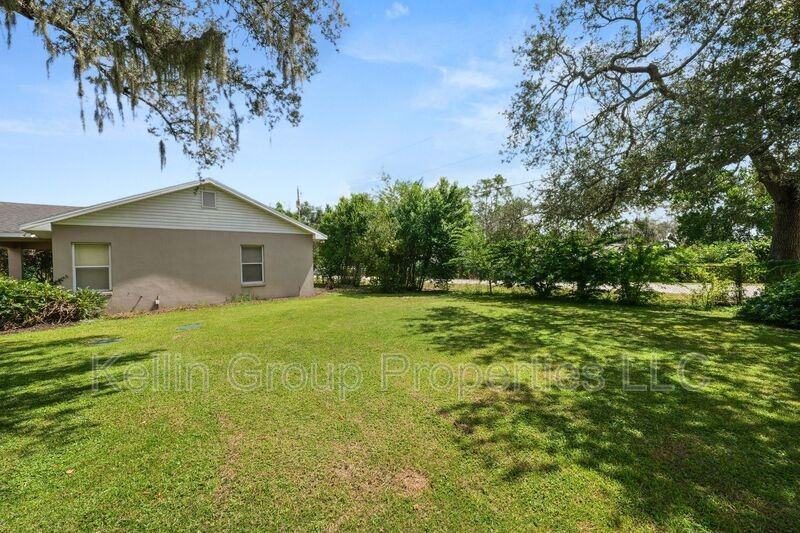 70 Powell Road - Photo 6 of 33