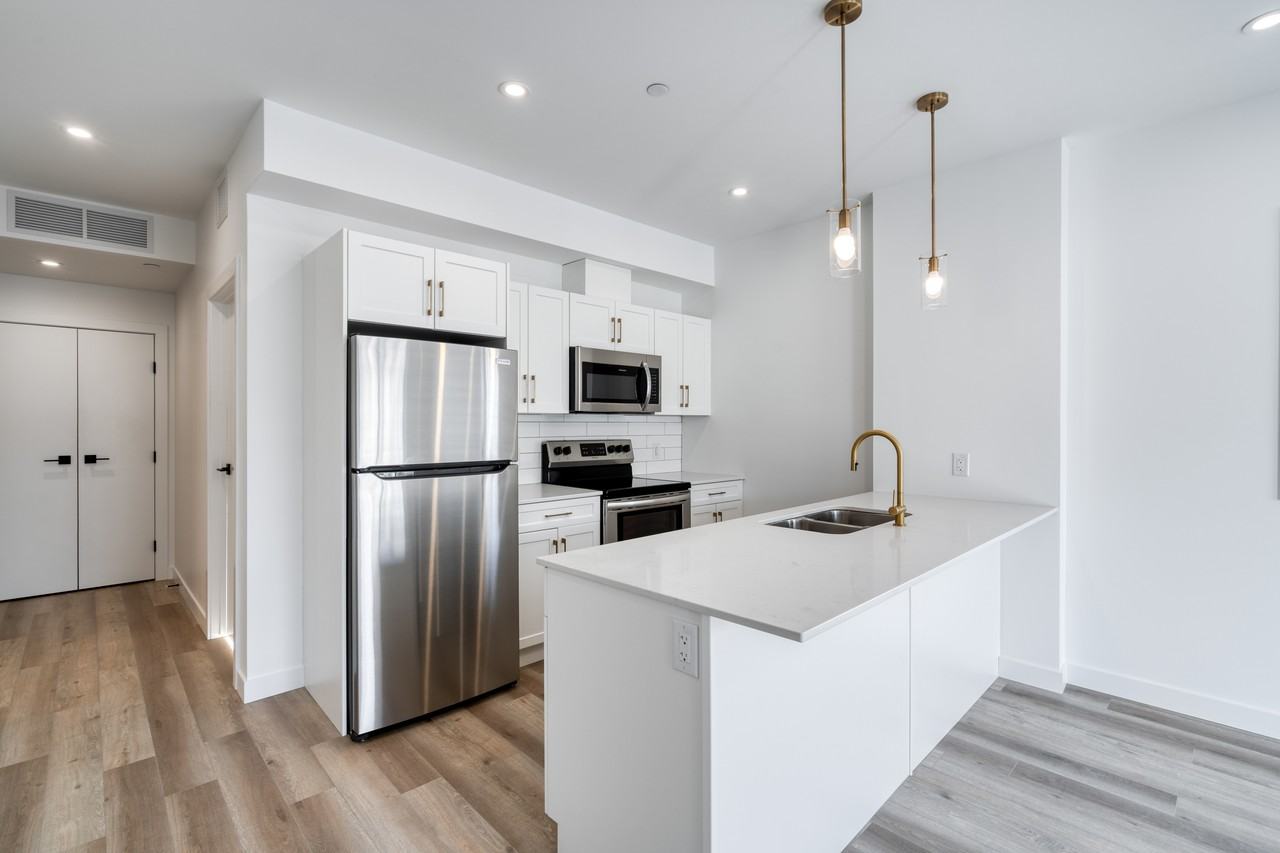 196 Colony Street - Photo 7 of 23